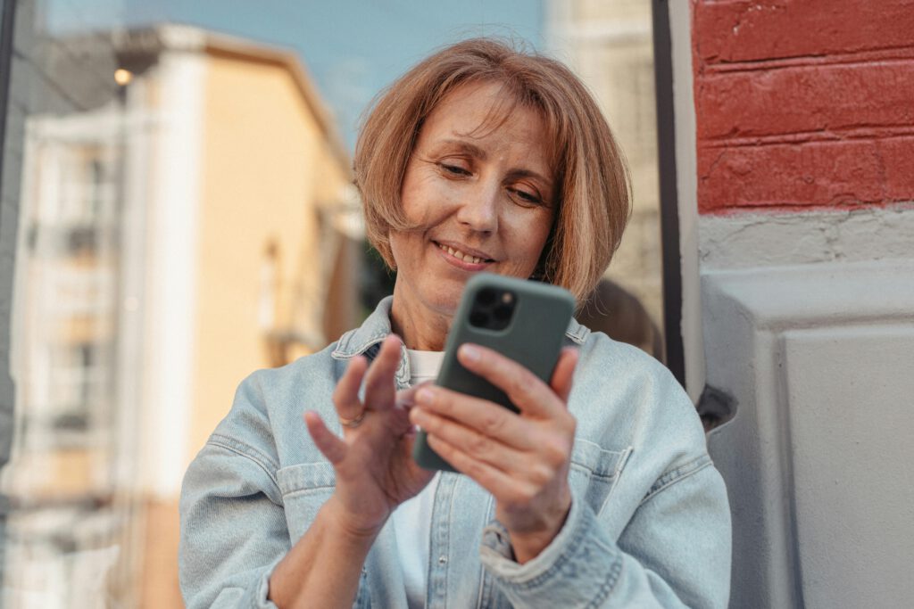 Digitale Teilhabe im Alter: Die Plattform „Rentner Digital“